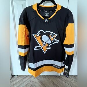 Pittsburgh Penguins Youth L/XL jersey NWT